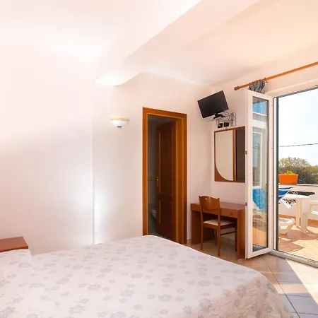 Hotel Fumerie Forio di Ischia
