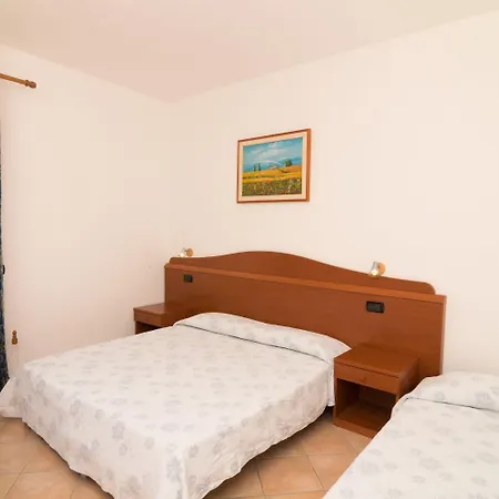 Fumerie Hotel 3*